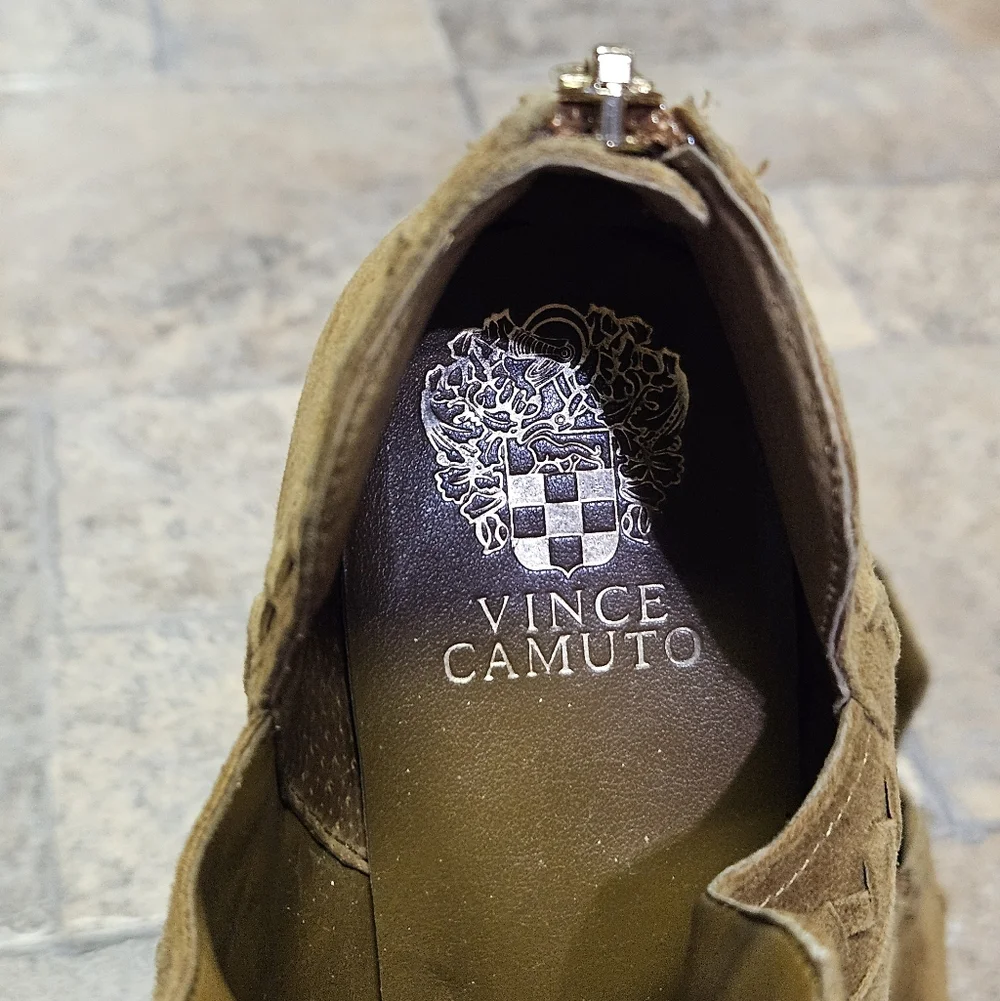 Vince Camuto vince camuto